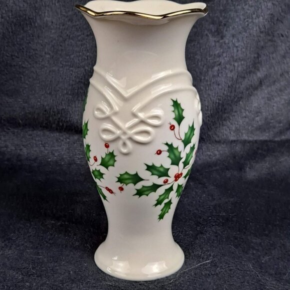 Lenox Dimension Collection Holiday Vase 6" Holly Berries & Leaves Gold Trim - Picture 1 of 7